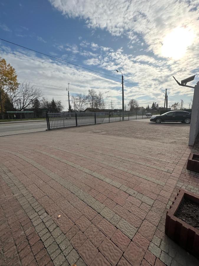 Hotel Yunist Ivano-Frankivsk Exterior foto
