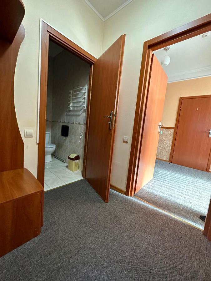 Hotel Yunist Ivano-Frankivsk Exterior foto